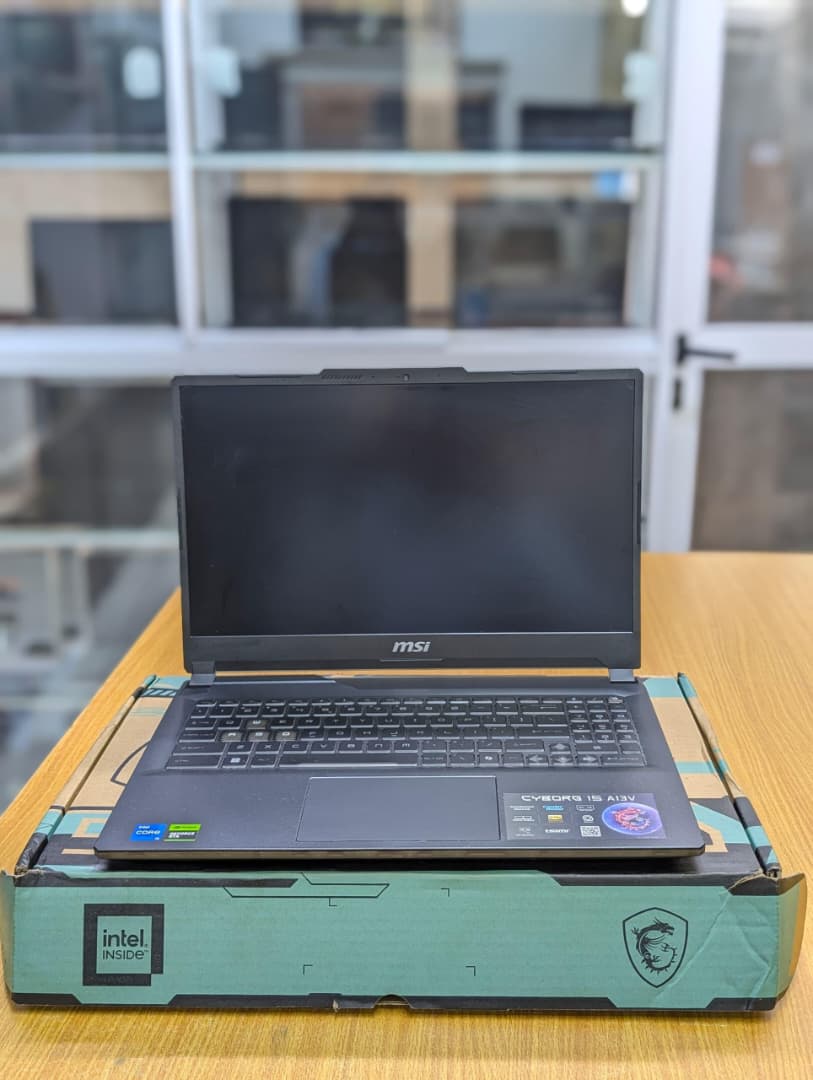 MSI CYBORG 15 A13VE Gaming Laptop | image 4